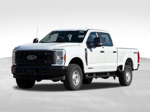 New 2026 Ford F250 XL w/ XL Off-Road Package AWD/4WD image 8