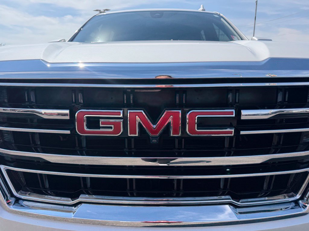 Used 2022 GMC Yukon SLT w/ SLT Luxury Package AWD/4WD image 7