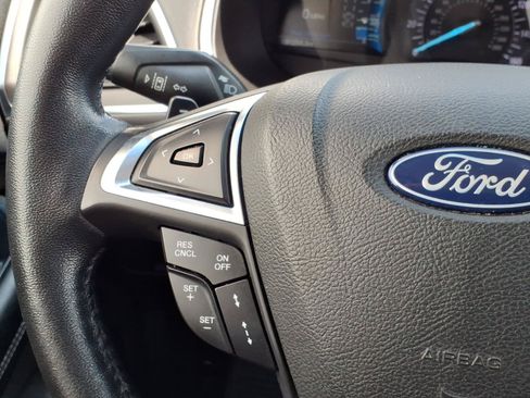 Used 2018 Ford Edge Titanium w/ Equipment Group 301A AWD/4WD image 21