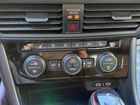 Certified 2022 Volkswagen Jetta GLI Autobahn w/ GLI Black Package FWD image 31