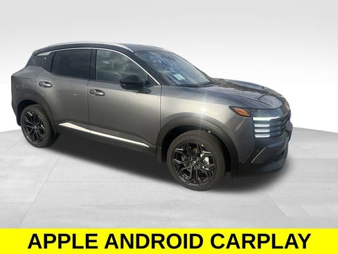 Certified 2025 Nissan Kicks SR image 9