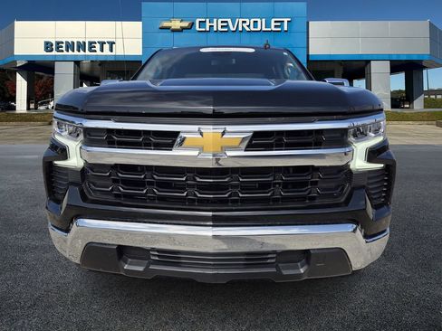 Used 2024 Chevrolet Silverado 1500 LT image 2