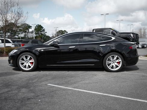 Used 2021 Tesla Model S Performance image 8