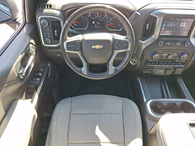 Used 2022 Chevrolet Silverado 1500 LTZ w/ LTZ Premium Package AWD/4WD image 3