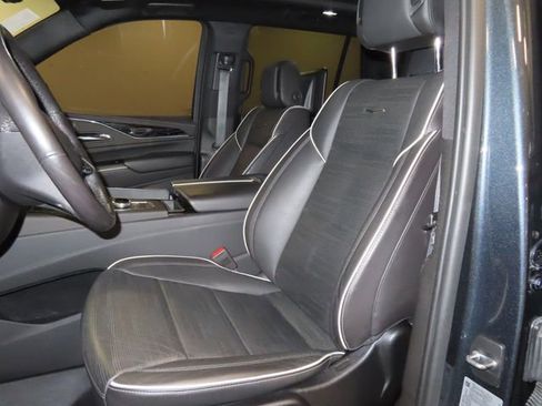 Certified 2021 Cadillac Escalade Sport w/ Driver Assist Tech Package image 20