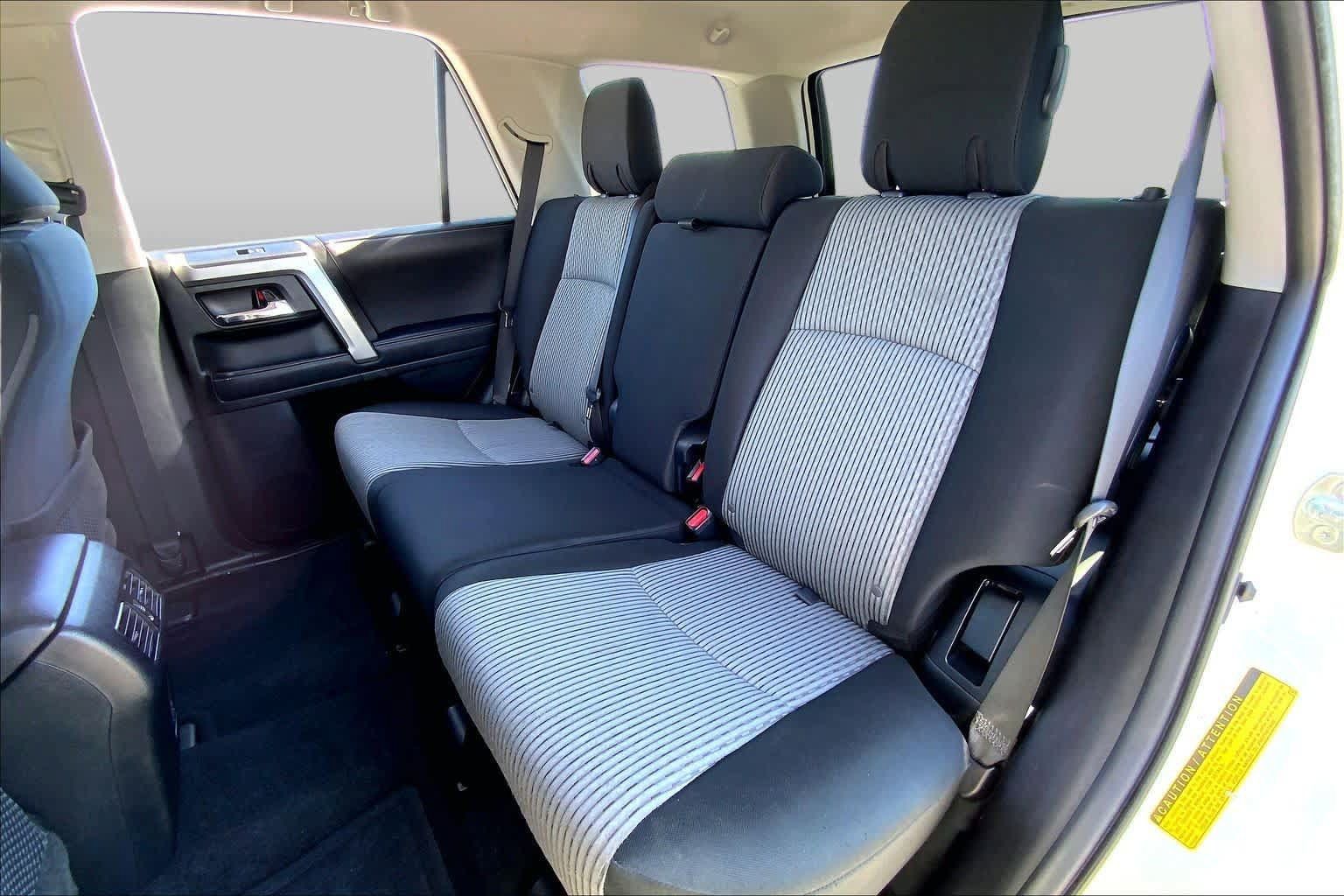 Used 2022 Toyota 4Runner SR5 RWD image 20