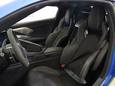 Used 2024 Chevrolet Corvette Stingray Preferred Cpe RWD image 22