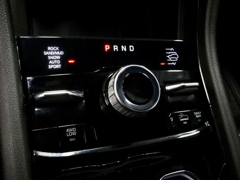Used 2022 Jeep Grand Cherokee Trailhawk w/ Luxury Tech Group III AWD/4WD image 32