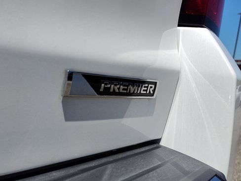 Used 2017 Chevrolet Tahoe Premier RWD image 6