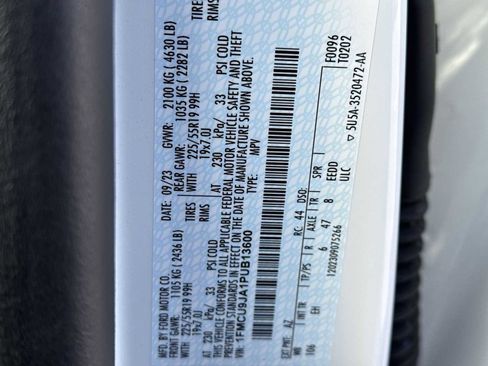 Used 2023 Ford Escape Platinum image 36