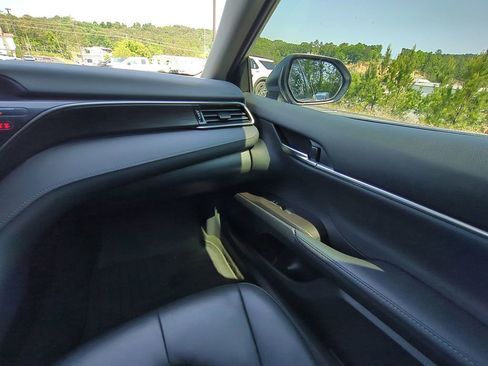 Used 2024 Toyota Camry XLE FWD image 22