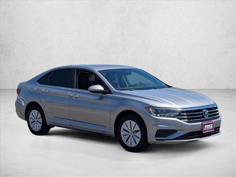 Used 2020 Volkswagen Jetta S w/ Driver Assistance Package FWD image 3