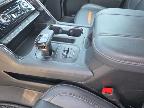 Used 2023 GMC Sierra 1500 AT4 w/ AT4 Premium Package AWD/4WD image 22