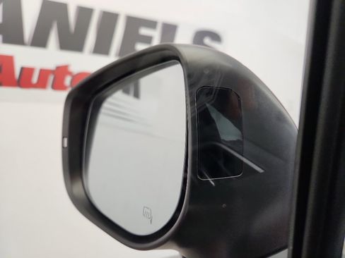 Used 2024 Subaru Forester Limited image 9