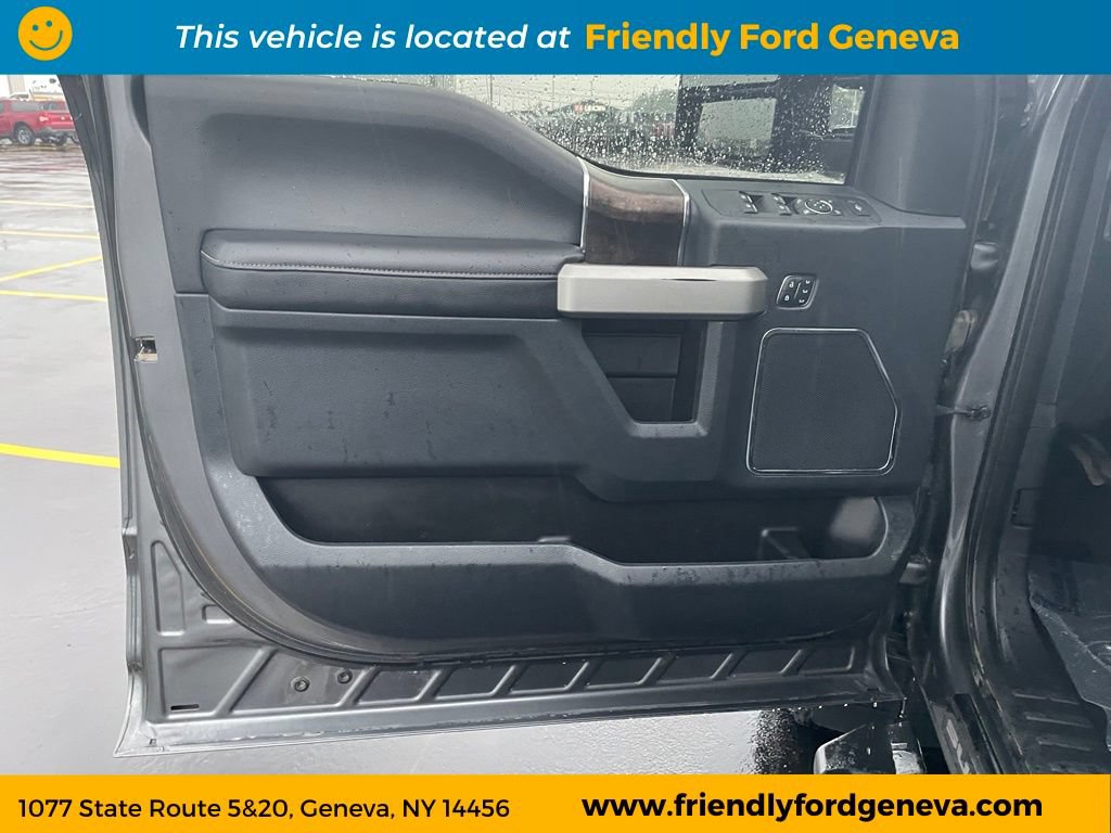 Used 2022 Ford F250 Lariat w/ Black Appearance Package AWD/4WD image 11