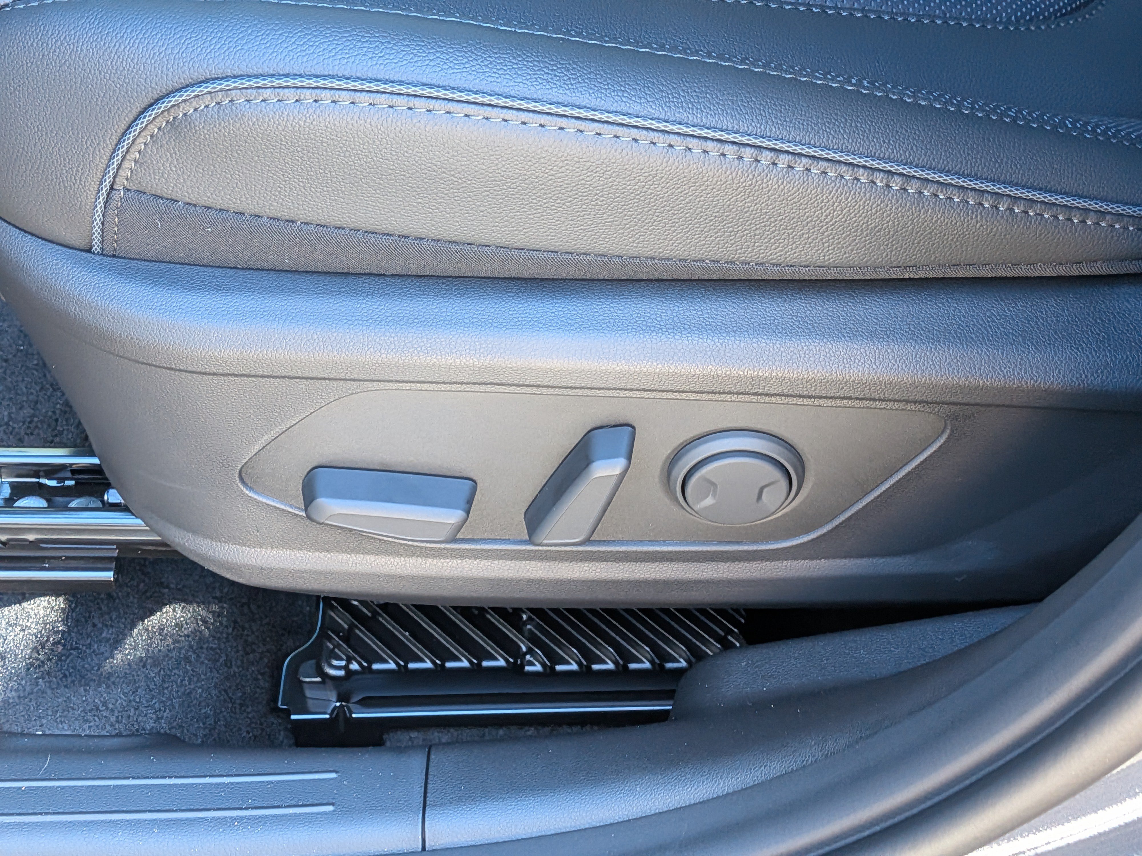 New 2026 Hyundai Tucson Limited AWD/4WD image 21