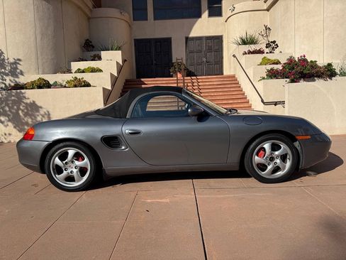 Used 2002 Porsche Boxster S RWD image 8