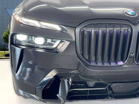 Used 2024 BMW X7 xDrive40i w/ Executive Package image 11
