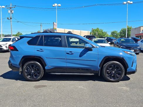 Used 2023 Toyota RAV4 SE w/ SE Grade Weather Package AWD/4WD image 8