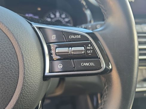 Used 2023 Kia Seltos EX image 19