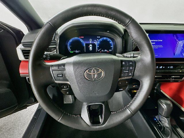 Used 2025 Toyota Camry XSE AWD/4WD image 24