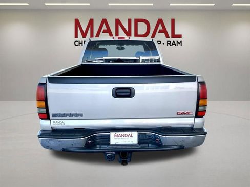 Used 2005 GMC Sierra 1500 SLE w/ Safe And Sound Package RWD image 6