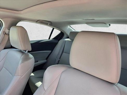 Used 2017 Acura ILX FWD image 12