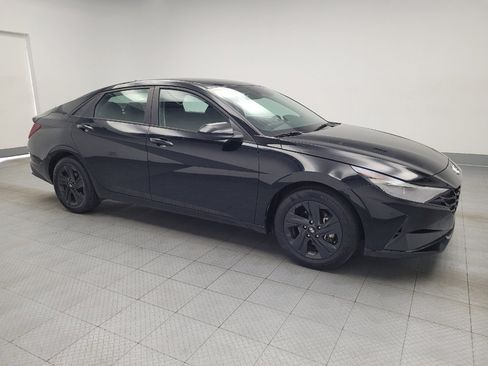 Used 2023 Hyundai Elantra SEL FWD image 11