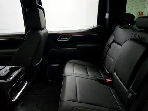 Used 2023 Chevrolet Silverado 1500 High Country w/ Z71 Off-Road Package image 16