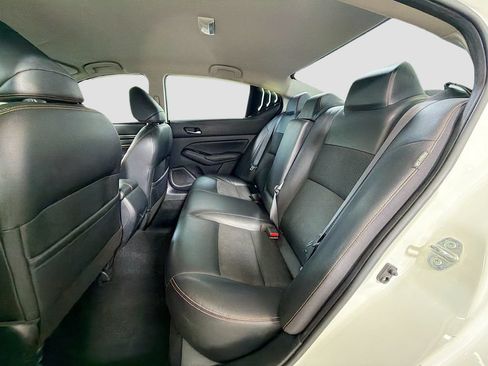 Used 2019 Nissan Altima 2.5 SR FWD image 23