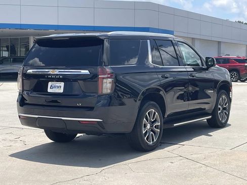 Certified 2022 Chevrolet Tahoe LT w/ Luxury Package AWD/4WD image 4