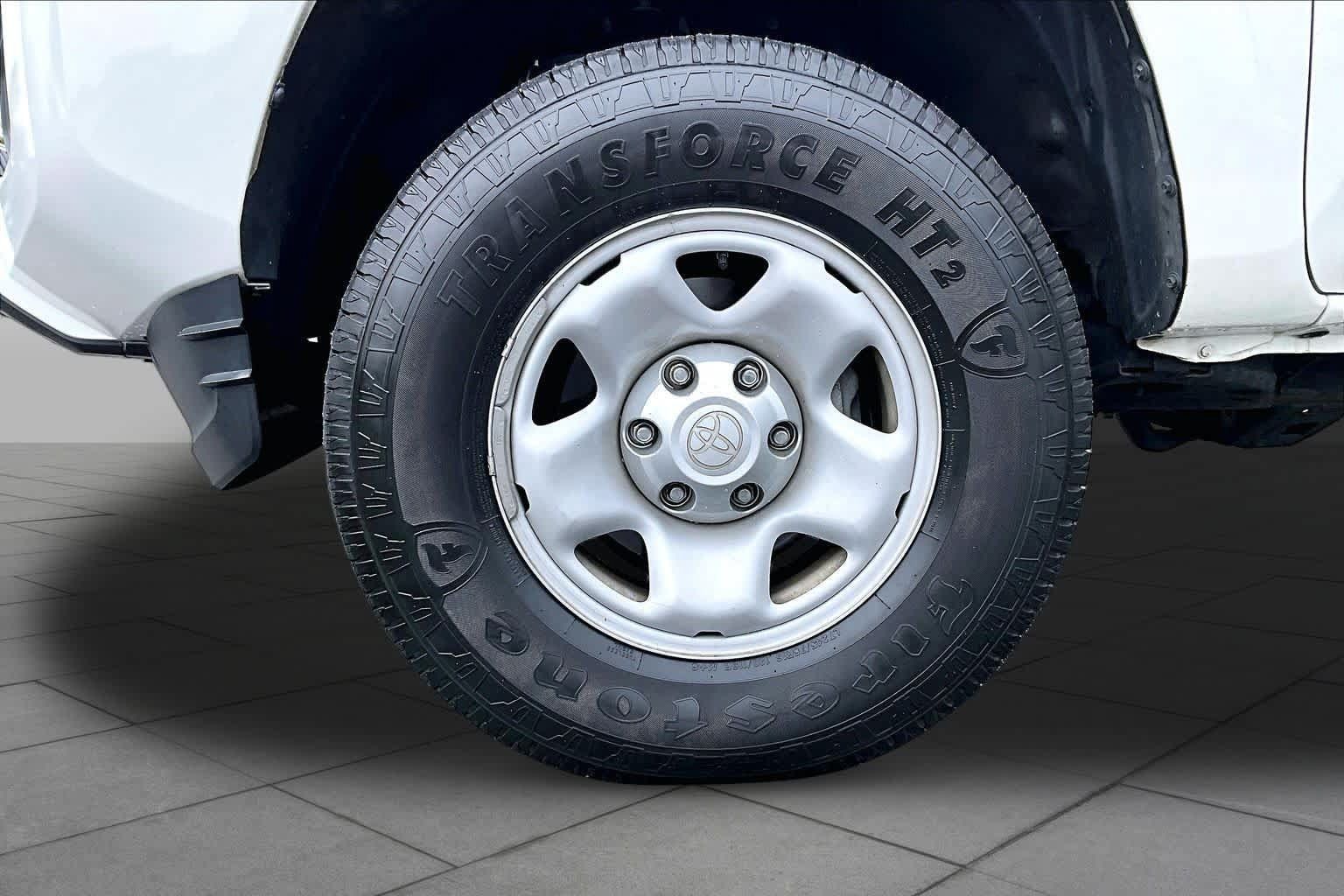 Used 2022 Toyota Tacoma SR AWD/4WD image 11