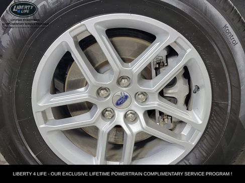 Used 2026 Ford Explorer Active AWD/4WD image 11