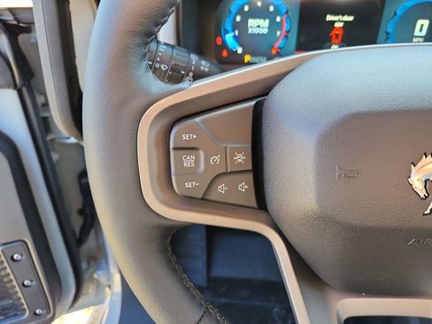 New 2026 Ford Bronco Badlands image 11