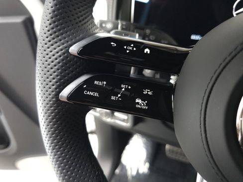 Used 2025 Mercedes-Benz G 550 image 11