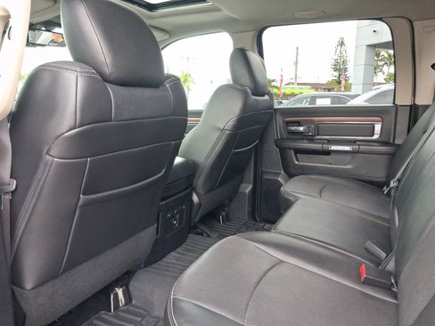 Used 2015 RAM 1500 Laramie w/ Convenience Group image 25