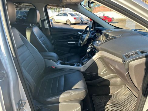 Used 2015 Ford Escape SE w/ Equipment Group 201A AWD/4WD image 10