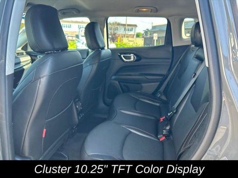 Certified 2022 Jeep Compass Trailhawk w/ Trailhawk Elite Group AWD/4WD image 32