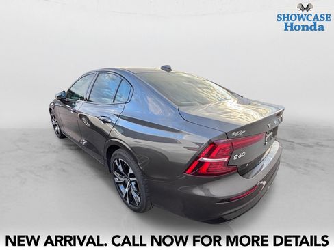 Used 2024 Volvo S60 B5 Core FWD image 4
