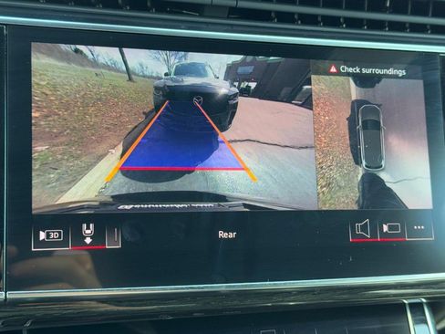 Used 2025 Audi Q7 3.0T Premium w/ Convenience Package image 22