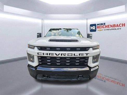 Used 2022 Chevrolet Silverado 2500 Custom w/ Custom Convenience Package AWD/4WD image 9