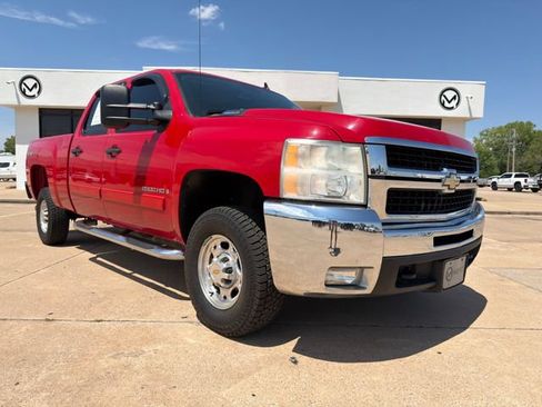 Used 2007 Chevrolet Silverado 2500 LT w/ 1LT Convenience Package AWD/4WD image 3