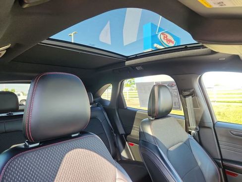 Used 2023 Ford Escape ST-Line w/ Tech Pack #1 AWD/4WD image 27