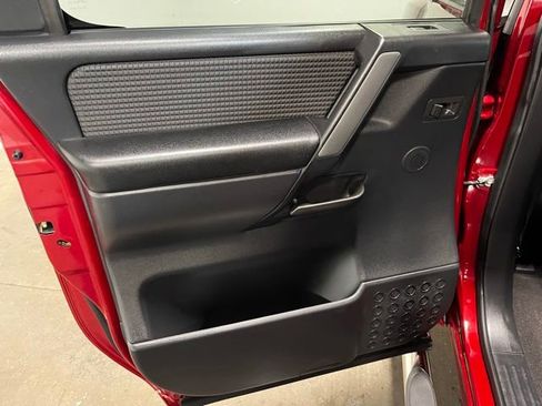Used 2009 Nissan Titan SE w/ SE Drivers Convenience Pkg RWD image 16