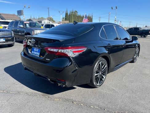 Used 2019 Toyota Camry XSE FWD image 6