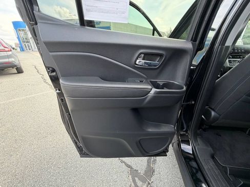 Used 2024 Honda Ridgeline Sport image 25