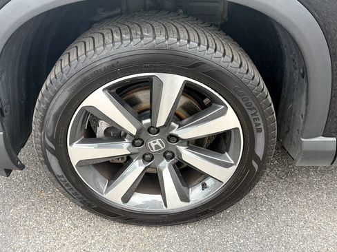 Used 2023 Honda Pilot Elite image 11