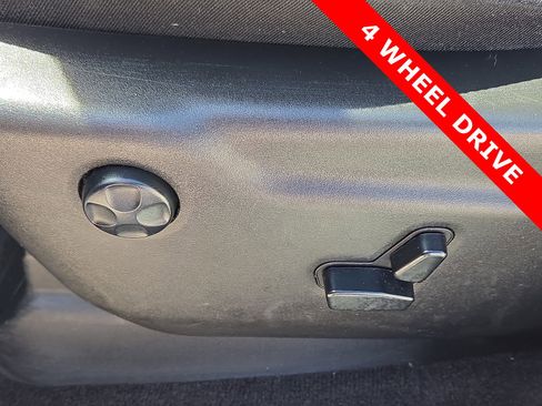 Used 2018 Jeep Grand Cherokee Altitude AWD/4WD image 14