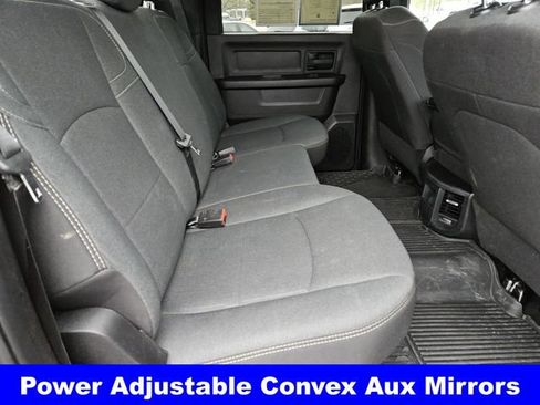 Used 2024 RAM 2500 Tradesman w/ Chrome Appearance Group image 33