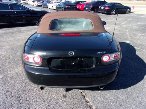 Used 2006 MAZDA MX-5 Miata Grand Touring image 5